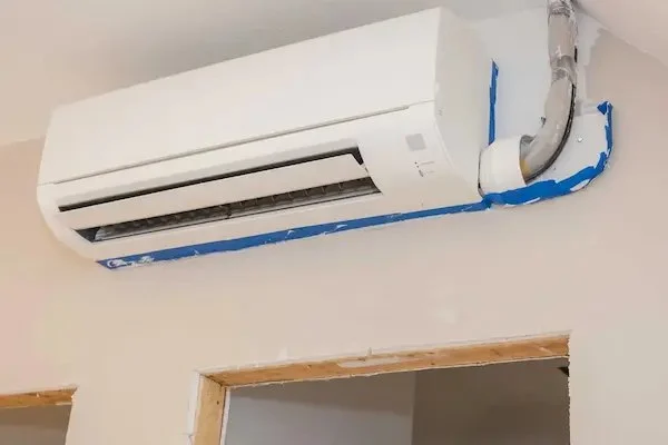Pros and Cons of Trying to Fix a Wall Air Conditioner on Your Own