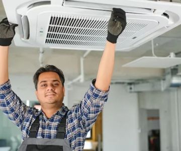 Who Should You Trust When You Need to Fix Wall Air Conditioner
