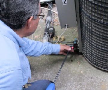 Who Should You Trust When You Need to Fix an Air Conditioning Leak? | Expert Tips