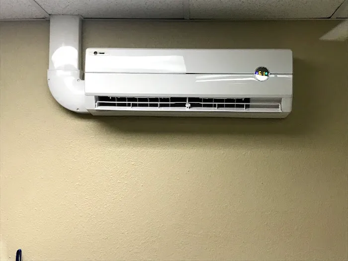 Revolution Air Picture 3