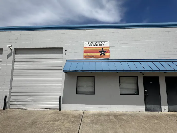 Stafford Air of Bellaire Picture 1