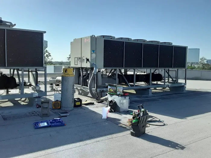 Henry's Top Notch Air Conditioning & Heating CO. Picture 3