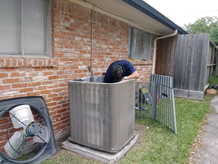 Henry's Top Notch Air Conditioning & Heating CO. Picture 1