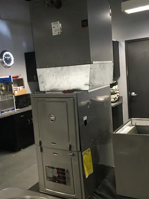 Ultimate Comfort AC & Heating Picture 5