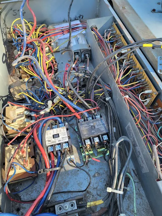 Air Well A/C & Heating Picture 3