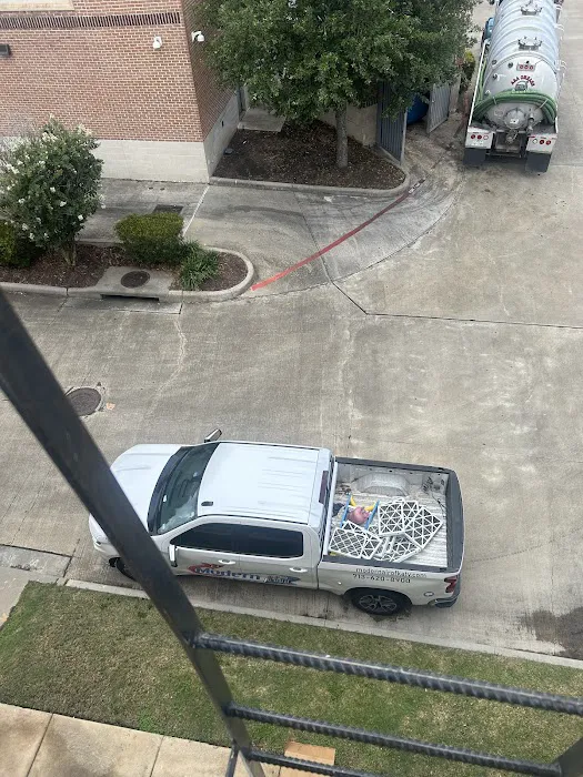 Modern Air of Katy Picture 2