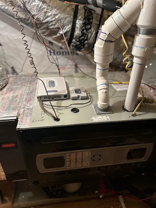 Modern Air of Katy Picture 10