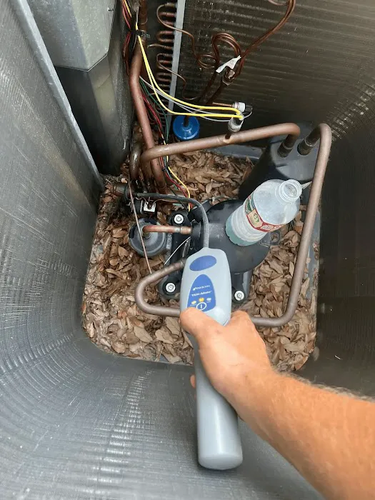 24 Seven AC Picture 6