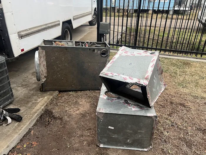 Royal Air Houston Picture 9