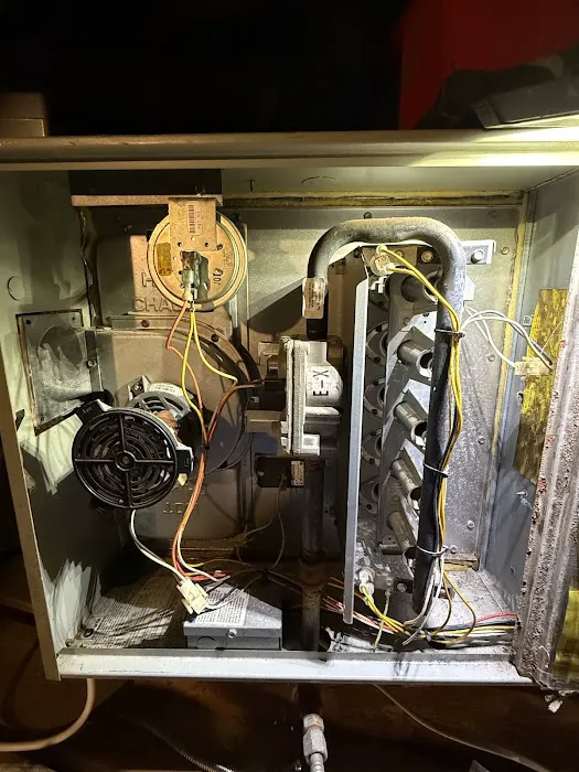 Chip&Dale Heating & Air Conditioning Picture 6