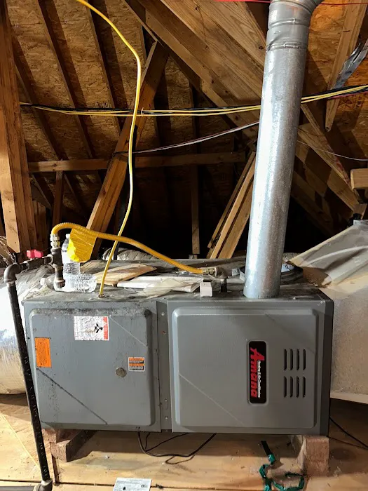 Air conditioning & heating service Picture 1