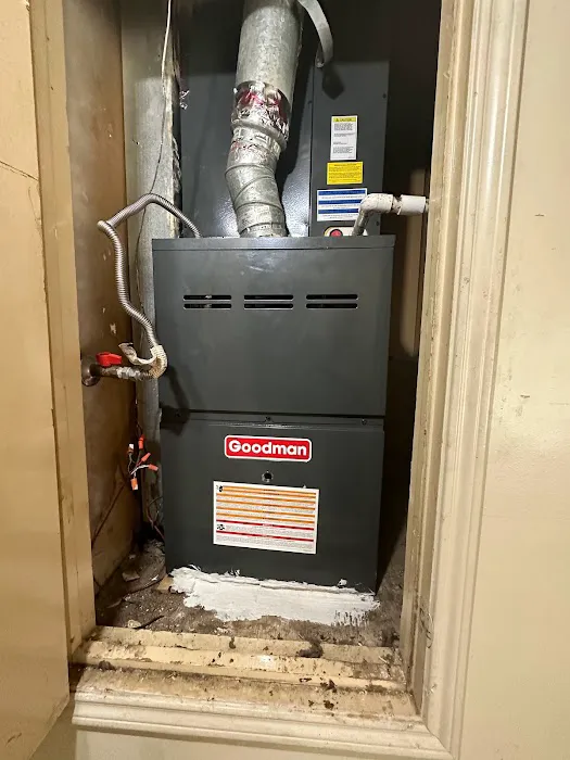 Air conditioning & heating service Picture 6