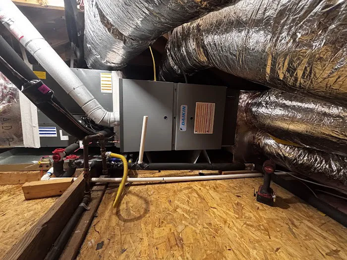 Repair AC and Heating LLC Picture 10