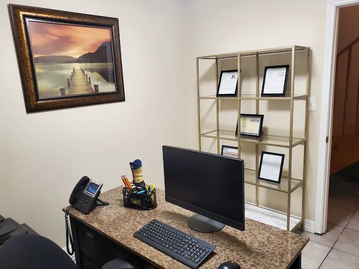 Pair Of Aces A/C LLC Picture 4