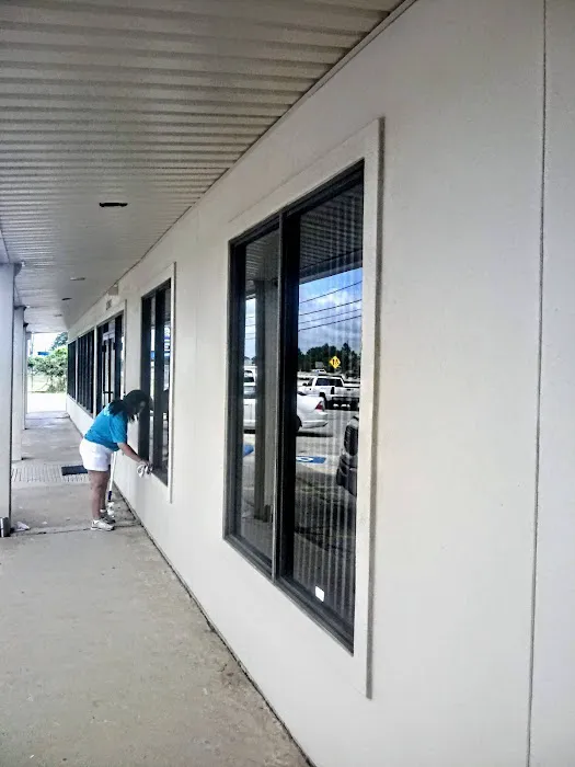 Lakewood A/C Picture 4