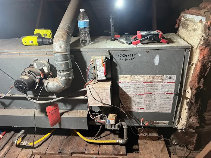 72 Degrees Air Conditioning & Heating Refrigeration Inc Picture 3