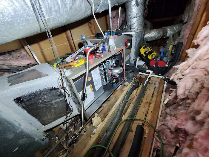 H MECHANICAL REFRIGERATION & A/C SERVICES Picture 1