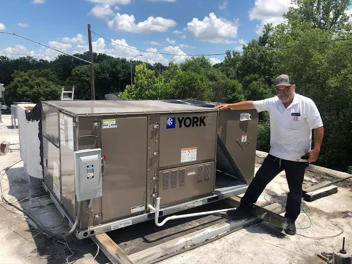 7 DAYS Air Conditioning & Heating Picture 1