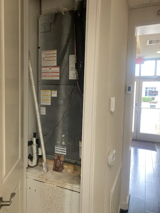 Blowin Cold AC Picture 5