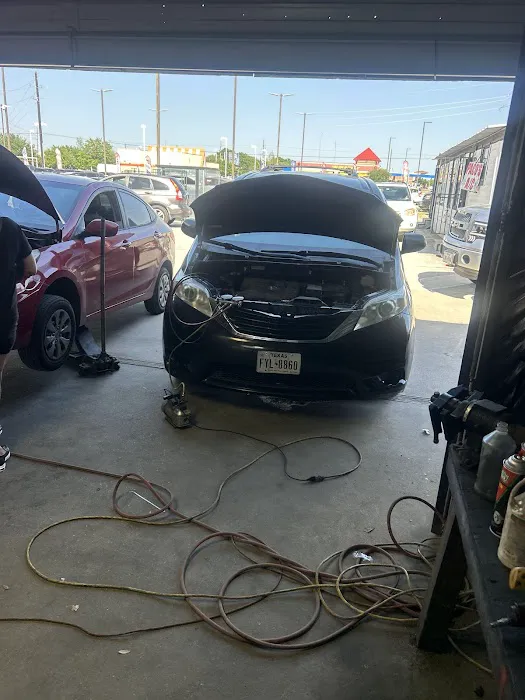 Paco's Auto A/C Repair Picture 3