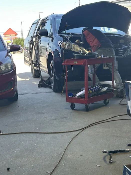 Paco's Auto A/C Repair Picture 6