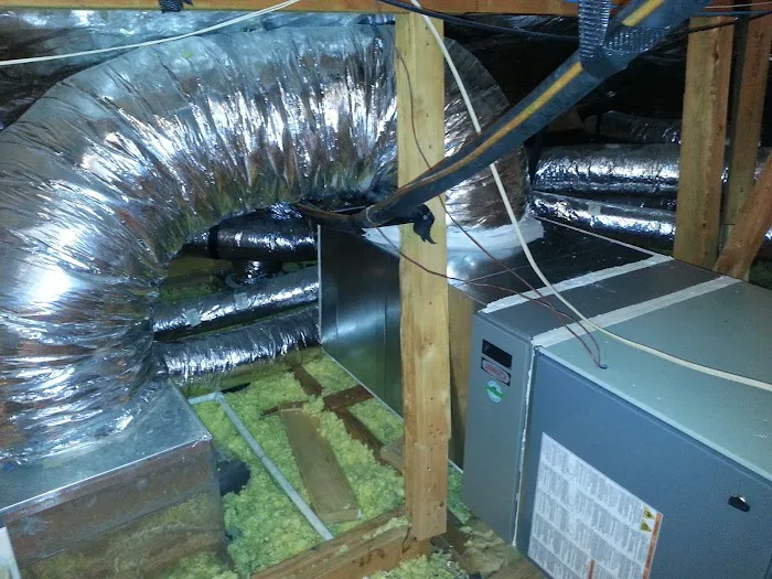 Cooling Technicians Picture 6