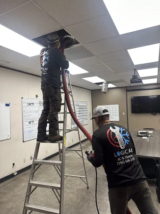 Logic Air Picture 10