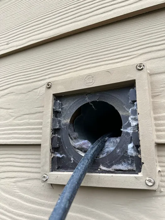 Fox Air Duct Cleaning INC Picture 8