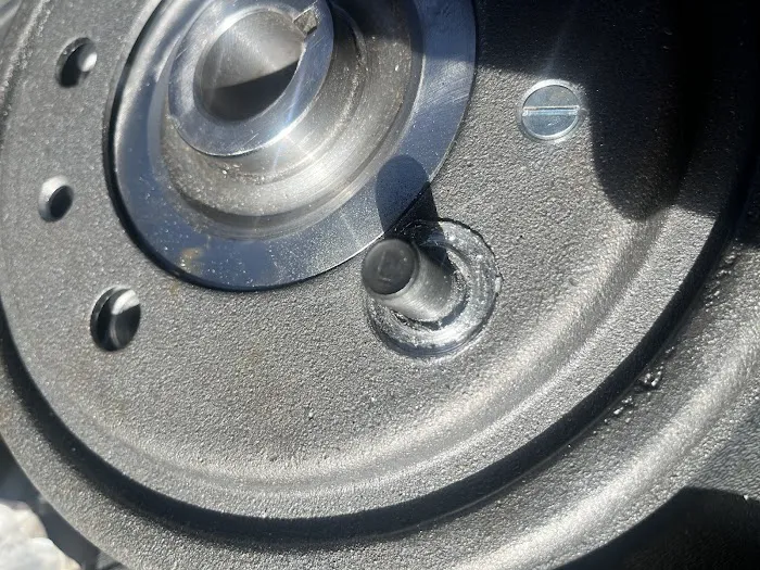 Larson's Auto Repair, LLC Picture 5