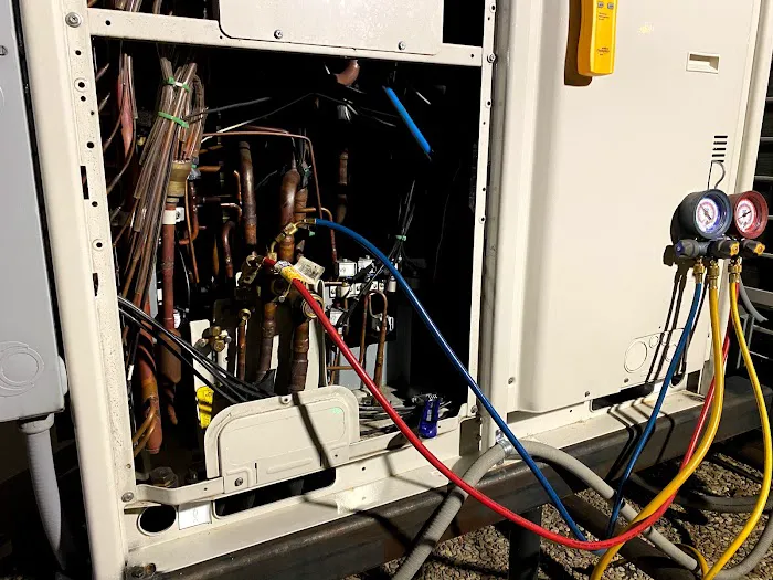 AM AC SERVICE Picture 3