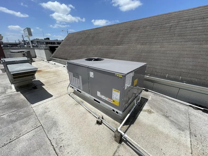 AM AC SERVICE Picture 8