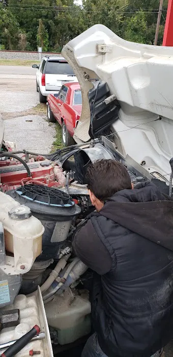 LIBERTY AUTO LAND Foreign Domestic Diesel Repair Specialist Picture 2