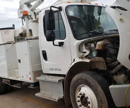 LIBERTY AUTO LAND Foreign Domestic Diesel Repair Specialist