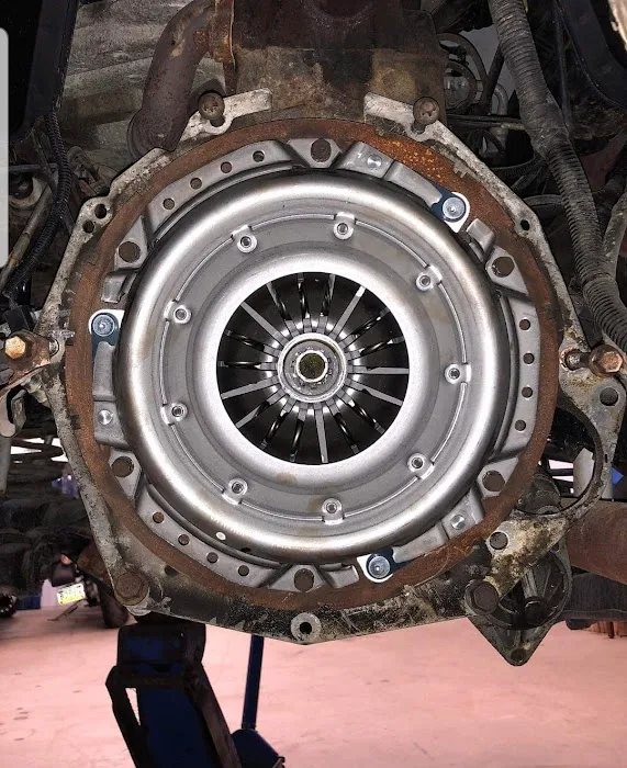 LIBERTY AUTO LAND Foreign Domestic Diesel Repair Specialist Picture 7