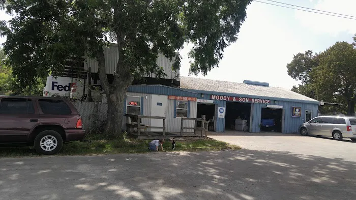 Moody & Son Services NAPA Auto Care Picture 4