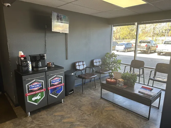 Akin Auto Care Picture 3