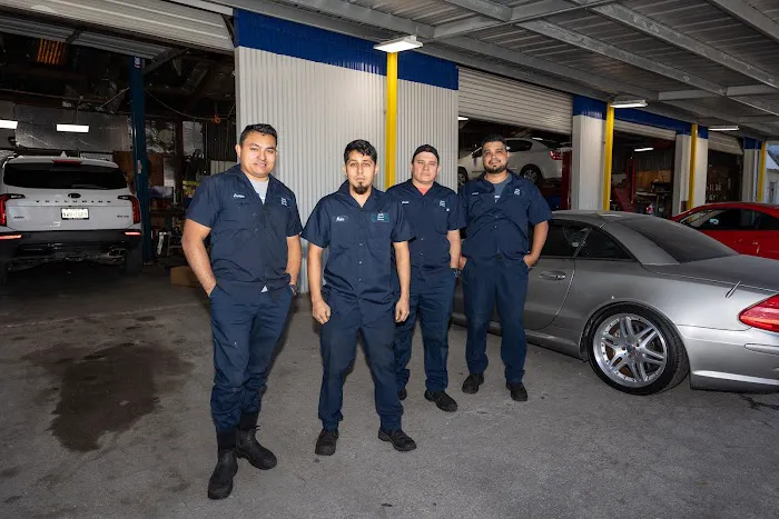 Scott's Import Service Picture 1