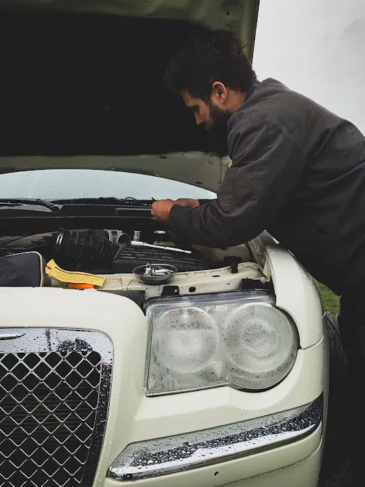 Phantom Auto Repair Picture 3