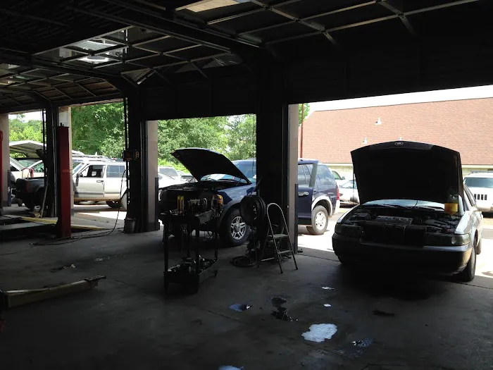 WC Auto Center Picture 2