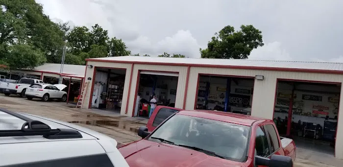 Custom Car Care Picture 2