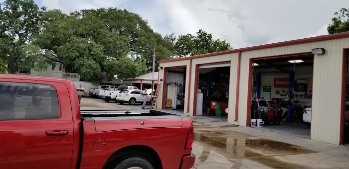 Custom Car Care Picture 1