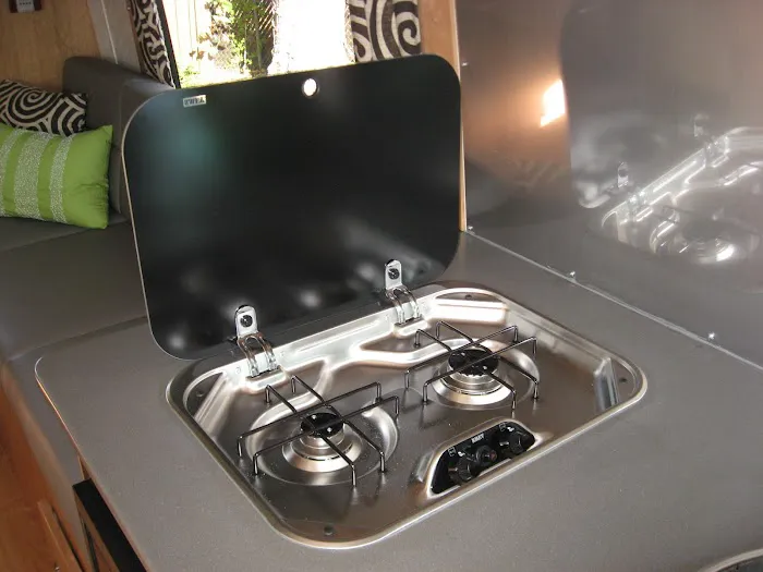 Island Appliance & RV Repairs Picture 2