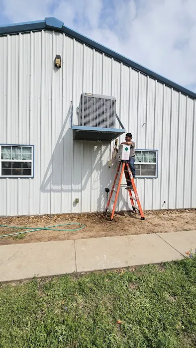 Modern Air Solutions Picture 1