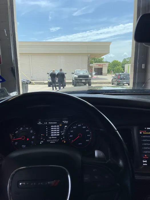 Grease Monkey Picture 5