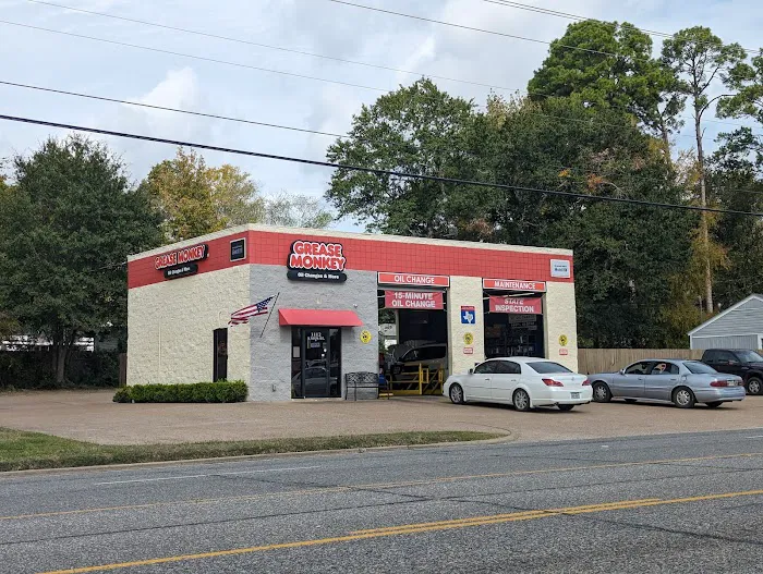 Grease Monkey Picture 1