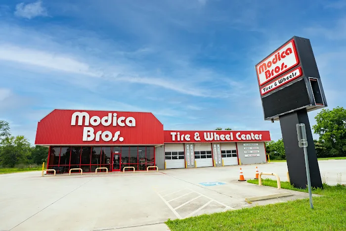 Modica Bros Tire & Wheel Center Picture 3