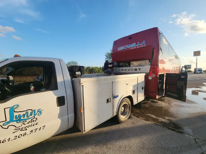 Lynn's Road Service Picture 1