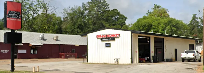 Grease Monkey Picture 3