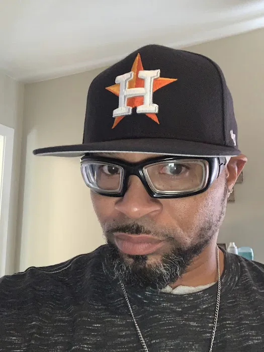 Grease Monkey Picture 8