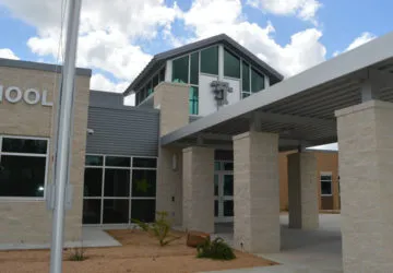 Leon's Electric & Plumbing Picture 4